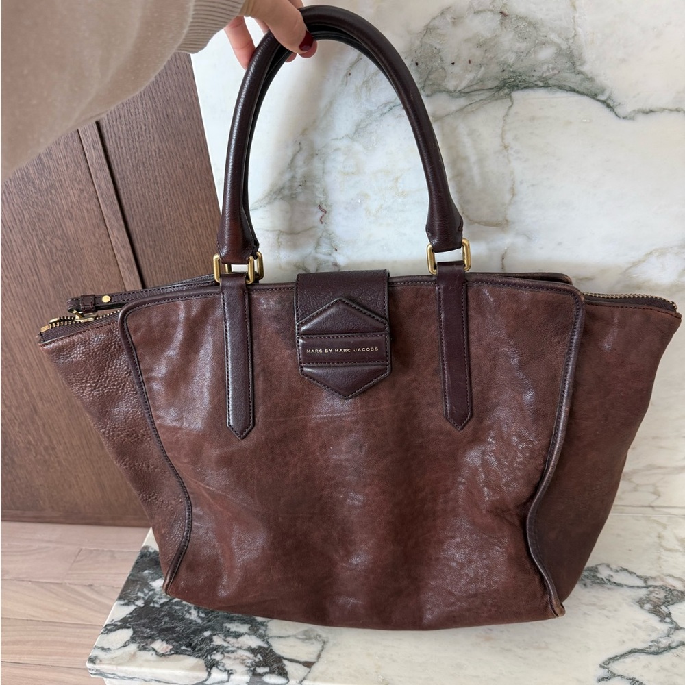 Marc Jacobs Burgundy Leather Tote Bag